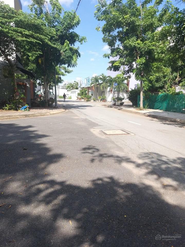 Cần bán lô đất 100m2 khu xuất nhập khẩu, bưng ông thoàn, giá 7.7 tỷ
