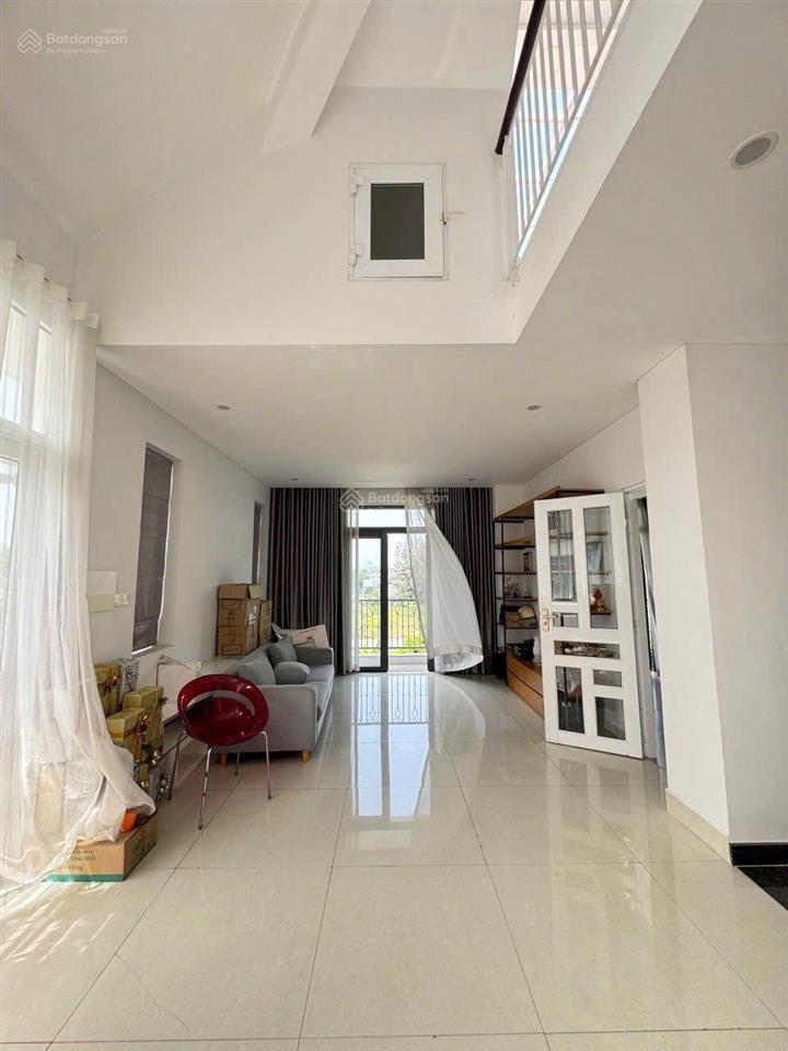 Bán căn biệt thự 180m2 khu dân cư liên phường, giá 22.5 tỷ (sổ sẵn)