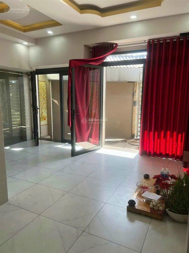 Chính chủ cho thuê nhà góc hai mặt tiền đường lò lu giá 17 triệu/tháng (nhà 1 trệt 2 lầu)