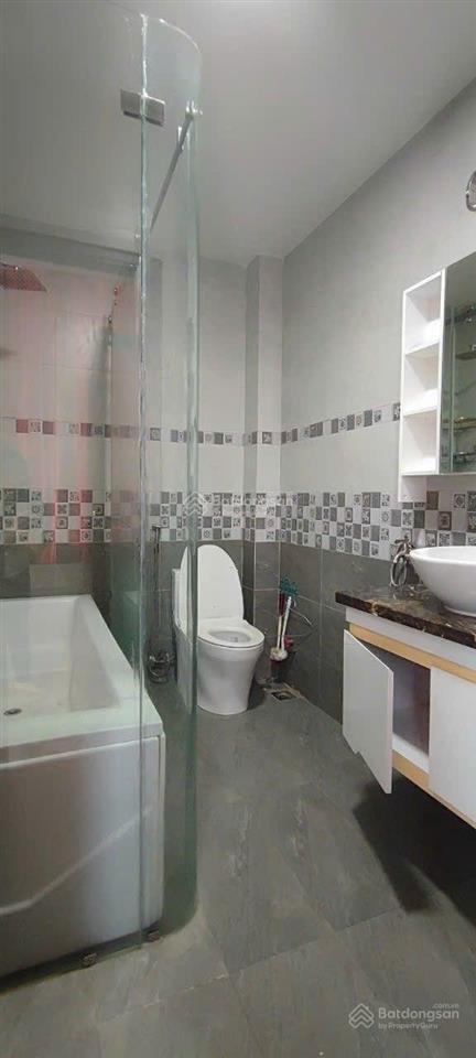 Chính chủ cho thuê nhà góc hai mặt tiền đường lò lu giá 17 triệu/tháng (nhà 1 trệt 2 lầu)