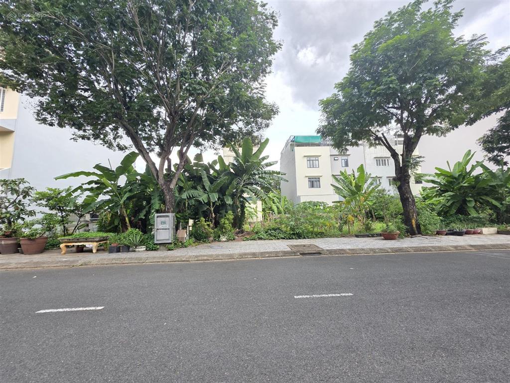Bán lô đất 90m khu dân cư hưng phú giá 8.5 tỷ