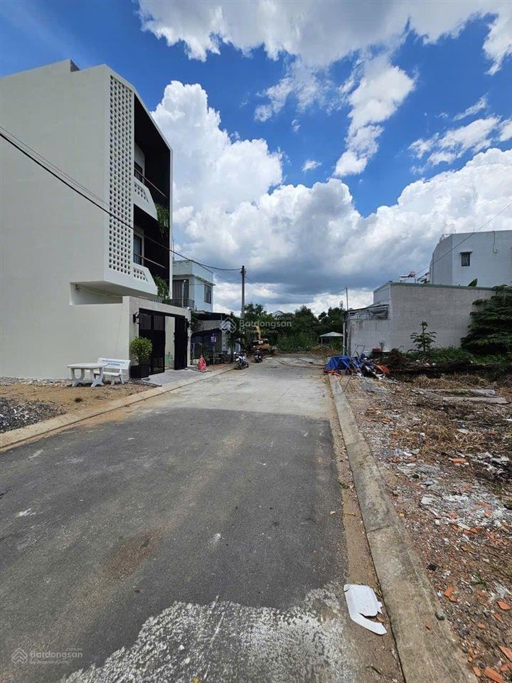 Bán lô đất 56,1m² khu đường bưng ông thoàn, giá 3,99 tỷ (sổ sẵn)