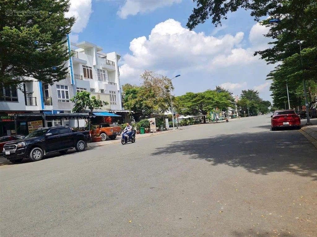 Kẹt tiền cần bán lô đất kdc nam long 7x20m giá 12.8 tỷ (còn bớt)