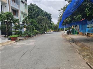Bán nhanh lô đất 90m2 kdc nam long đối diện khu global city giá 8.99 tỷ (sổ sẵn)