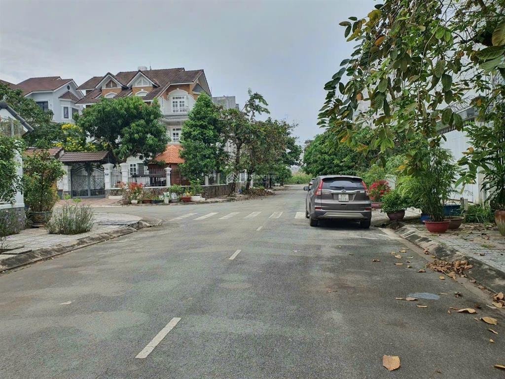 Cần tiền bán lô góc hai mặt tiền khu kiến á giá 15 tỷ (diện tích 188m²)