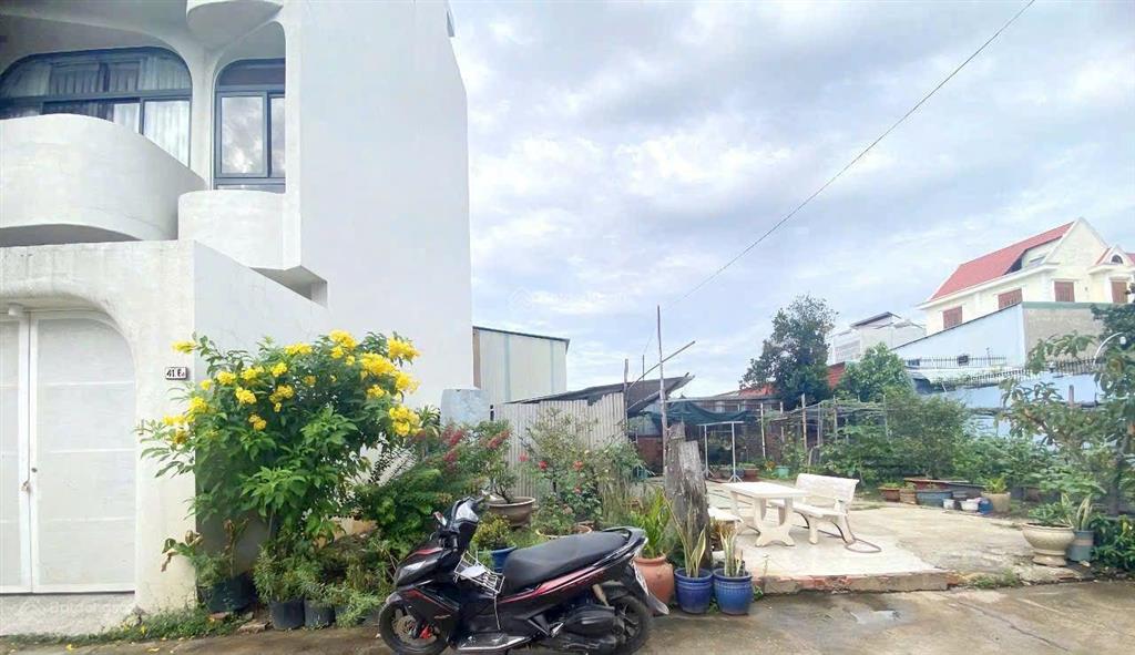 Bán lô đất 60,4m2 một sẹc bưng ông thoàn, giá 4,25 tỷ