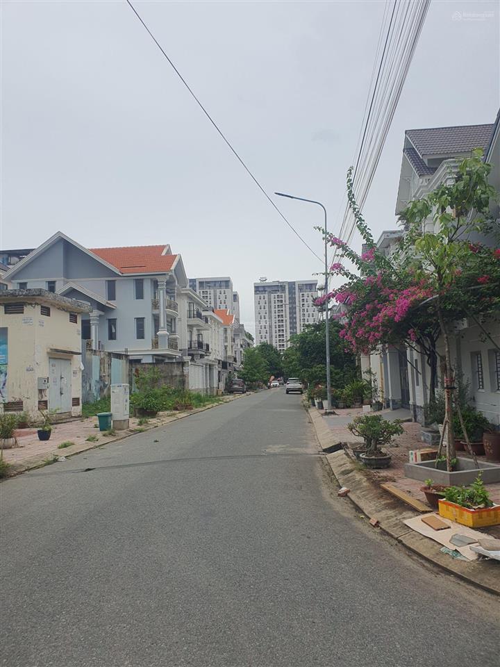 Cần bán nhanh 185m2 đường 16m khu hưng phú giá 73 triệu/m2