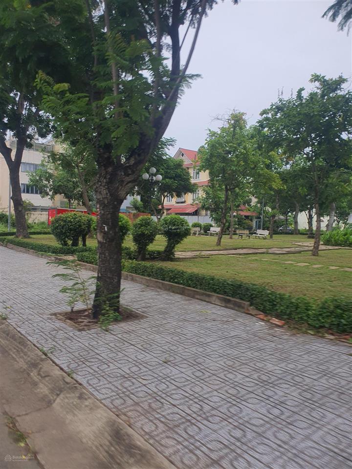 Cần bán nhanh 185m2 đường 16m khu hưng phú giá 73 triệu/m2