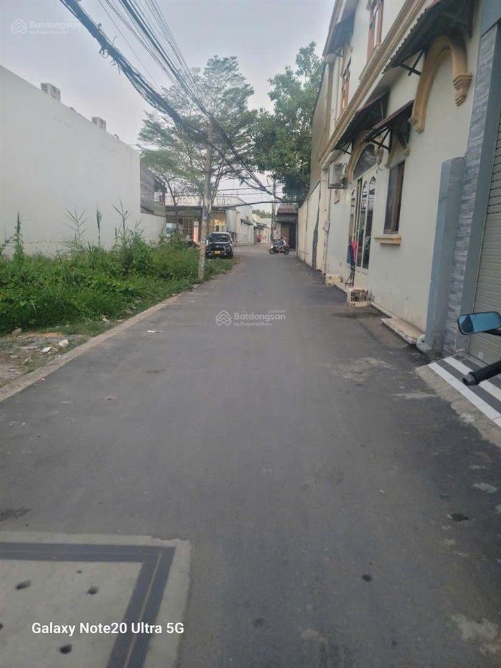 Bán lô đất 81m2 một sẹc bưng ông thoàn, giá 4,59 tỷ