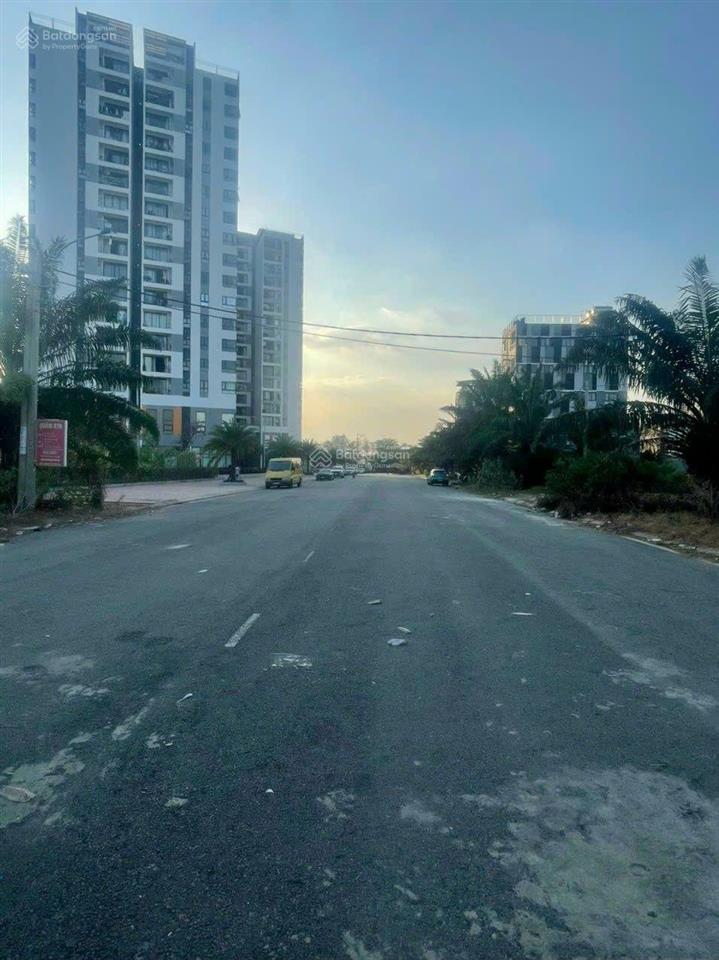 Cần tiền bán lô đất 103.9m2 khu rio centro giá 5.89 tỷ (sổ sẵn)