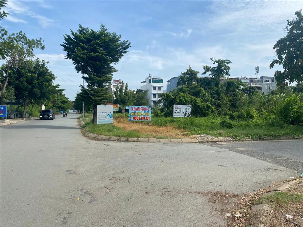 Bán lô biệt thự 240m khu nam long giá 70 triệu/m (đối diện global city)
