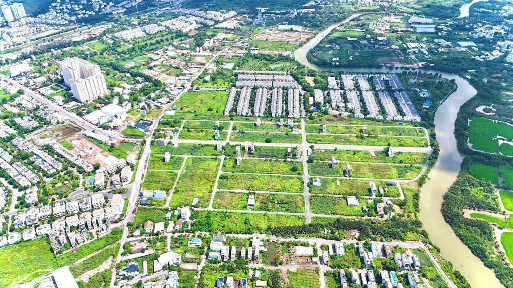 Cần bán lô đất 129m2 đường bưng ông thoàn giá 6,990 tỷ (sổ sẵn)