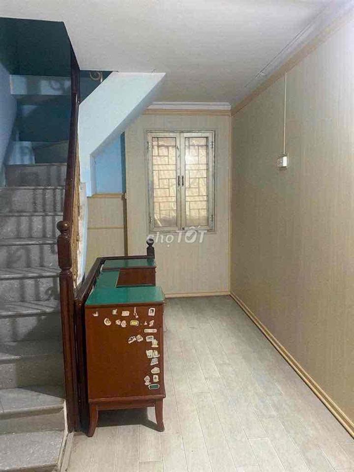 Cho thuê nhà nguyên căn cách mặt đường chính 20m