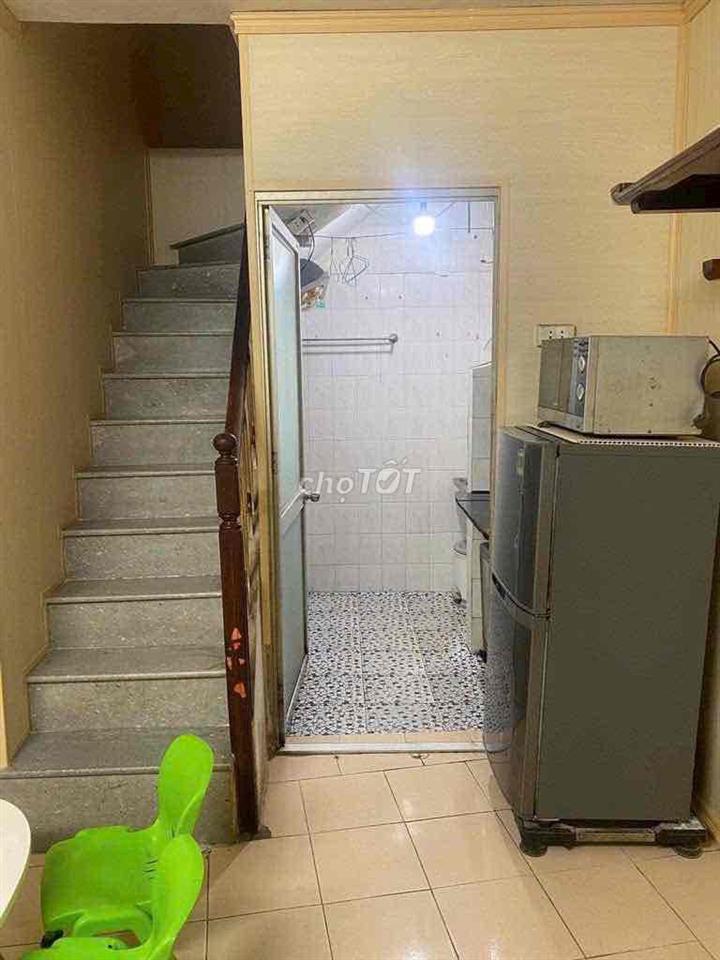 Cho thuê nhà nguyên căn cách mặt đường chính 20m