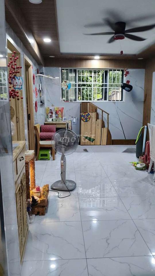 cần bán căn tầng lửng chung cư tây thạnh
