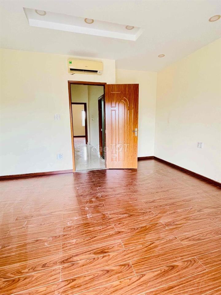 chính chủ bán gấp căn Melosa Khang Điền giá giảm sâu