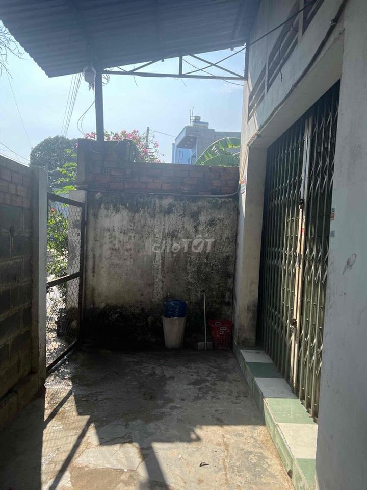 Cần bán kiot mặt tiền đường rộng rãi. Gần Go Dĩ An