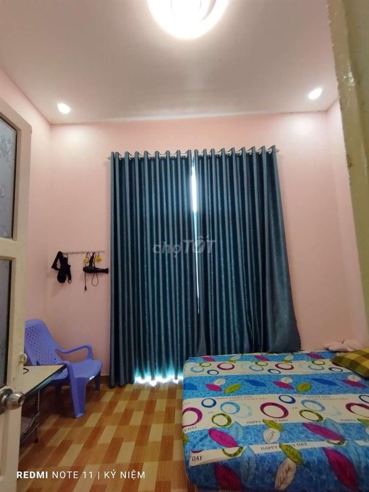 Bán nhà đẹp , xây chắc chắn Dt 4 x 18 , Sổ Hồng Riêng, Chính Chủ