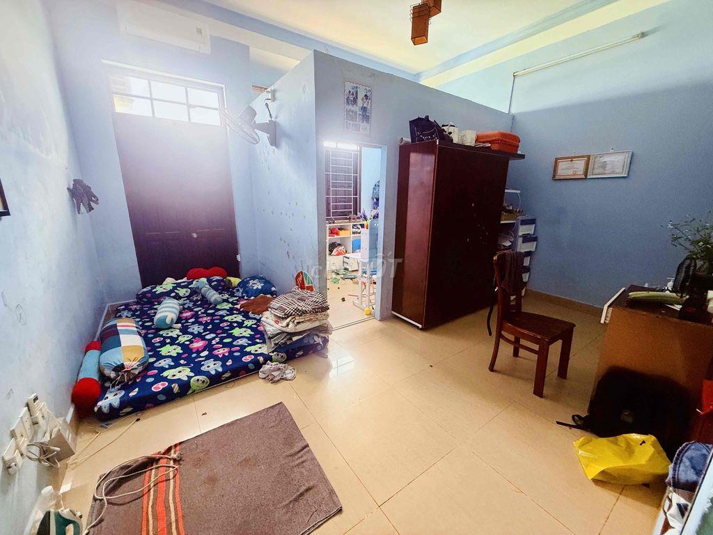 Bán nhà Quận 7 chính chủ 5x18m 4 tầng 4PN ngay Phú Mỹ Hưng giá tốt