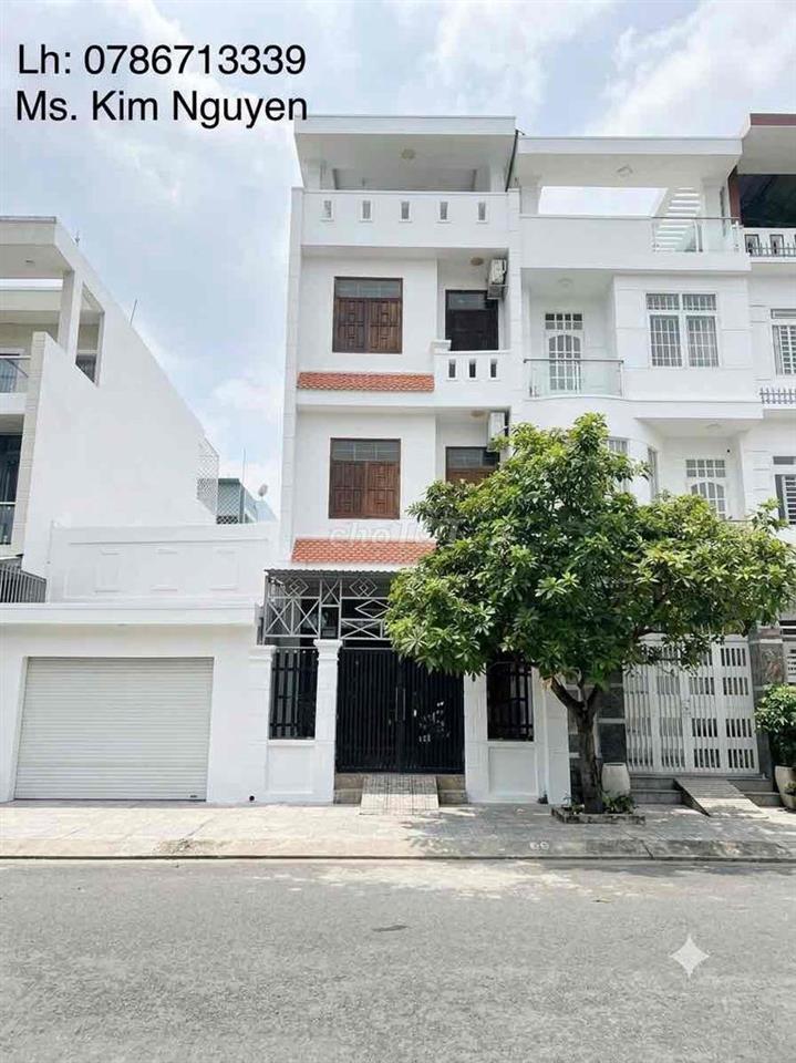 Bán nhà Quận 7 chính chủ 5x18m 4 tầng 4PN ngay Phú Mỹ Hưng giá tốt