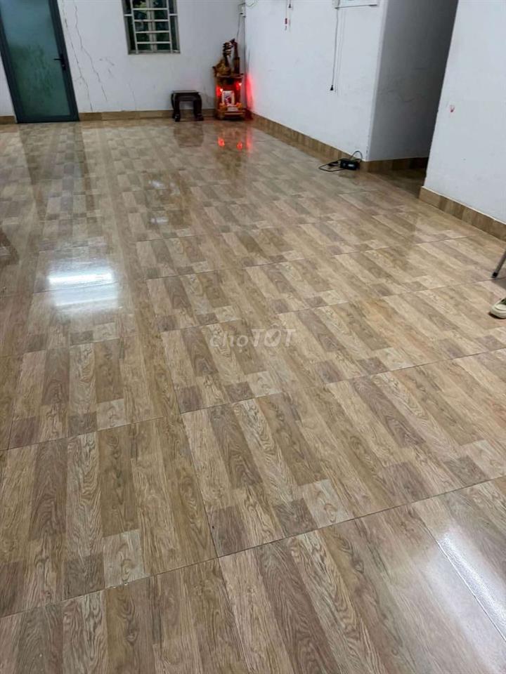 Nhà dt 4m x 11m Gần trường Cao đẳng Điện lực Q12