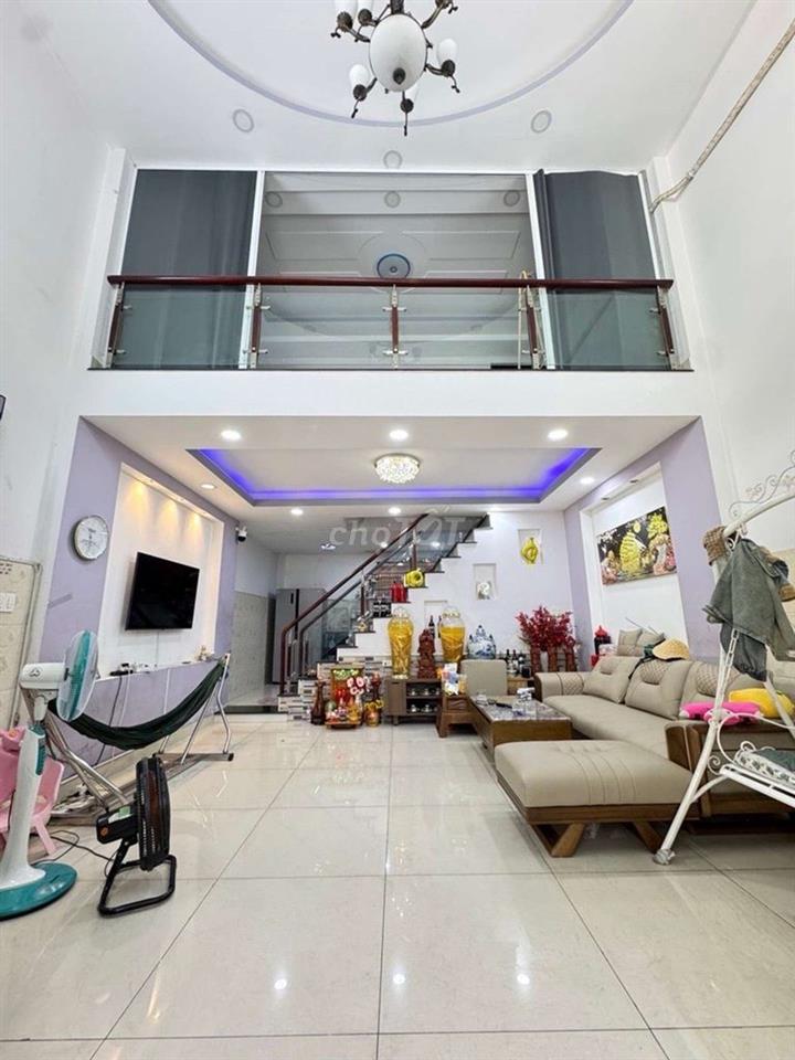 NHÀ NGANG 5,5M  GẦN ĐẦM SEN – HẺM Ô TÔ 5M THÔNG – 3 TẦNG – 5,5 TỶ TL