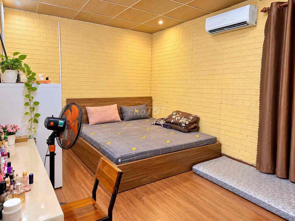Bán nhà mặt tiền Trường Chinh DT hơn 200m2 giá sụp hầm chỉ nhỉnh 6 tỷ