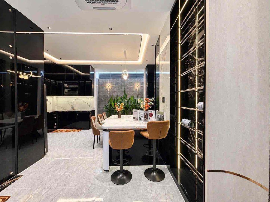 bán nhad huỳnh tấn phát