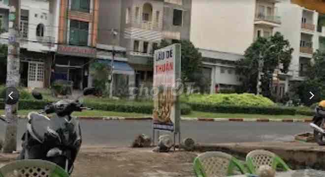 Song Hành, Phường 10, Quận 6 16m x 17m (272 m2), Khu II -  Bình Phú -