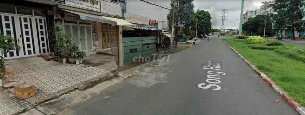 Song Hành, Phường 10, Quận 6 16m x 17m (272 m2), Khu II -  Bình Phú -