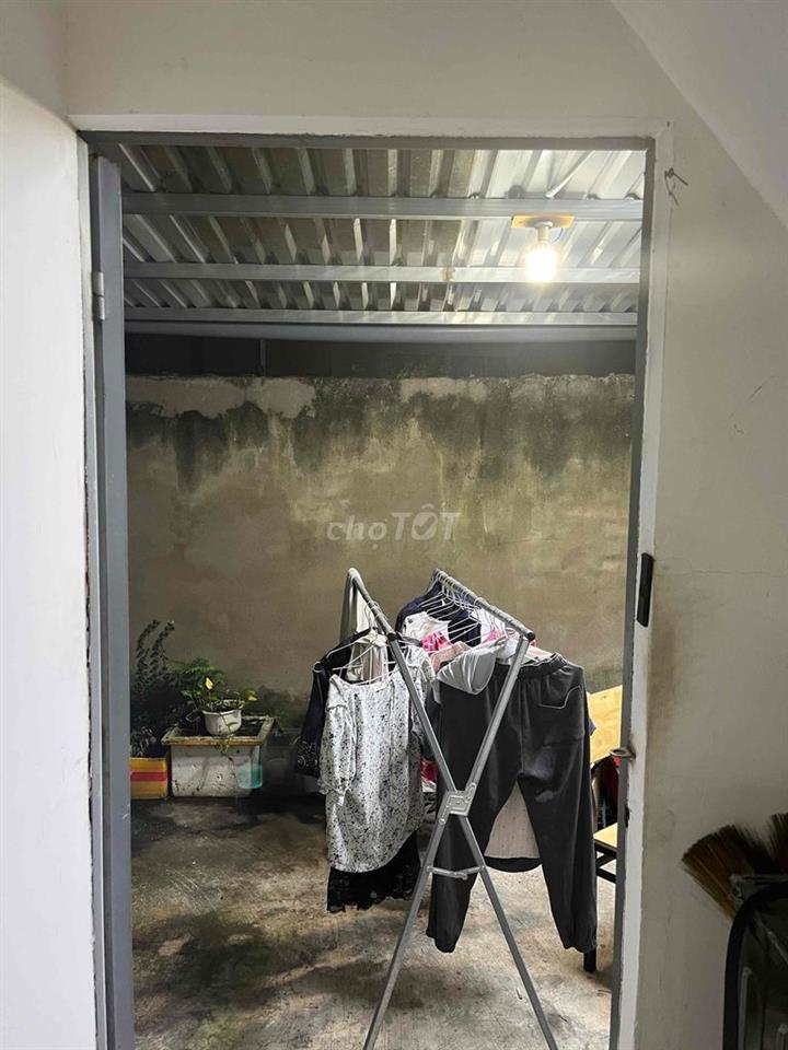 Pass nhà liền kề 2pn 2tolet sân oto