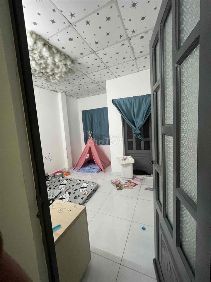 Pass nhà liền kề 2pn 2tolet sân oto