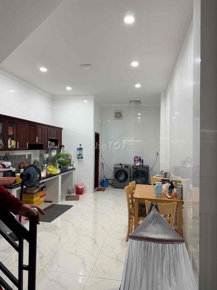 CHO THUÊ NHÀ HẺM XE HƠI, KHÔNG NGẬP NƯỚC