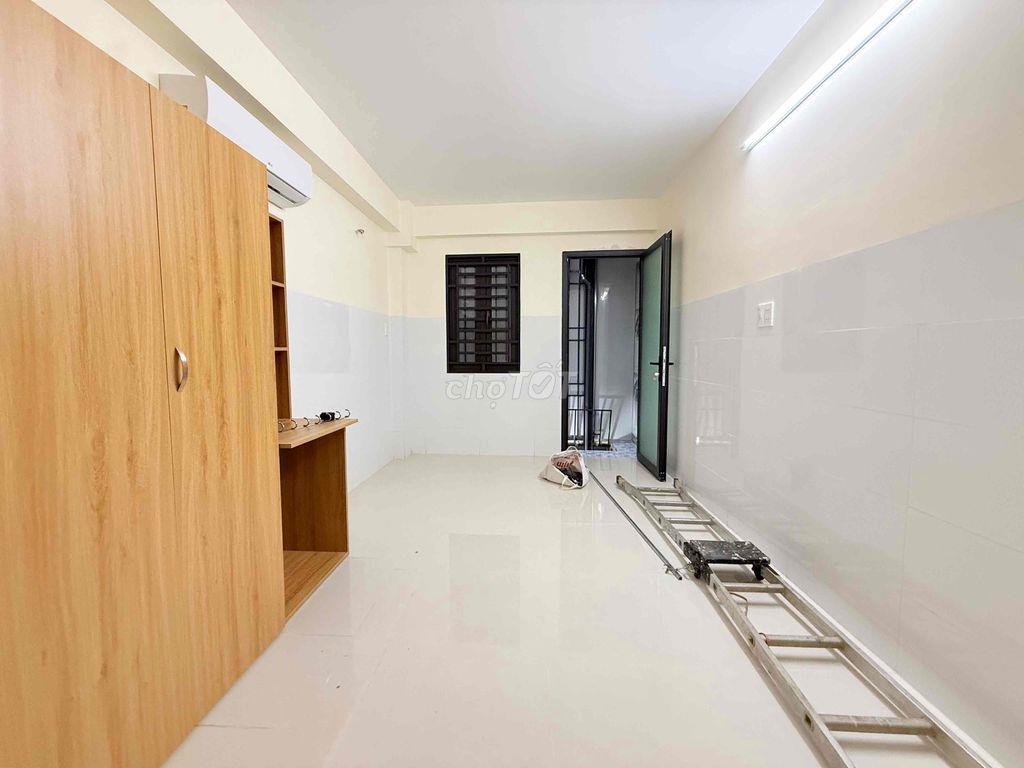 NHÀ 1 TRỆT 1 LẦU NGAY CỘNG HOÀ- HOÀNG HOA THÁM