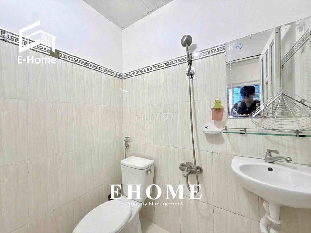 1PN FULL NT MGR NGAY VÒNG XOAY LĂNG CHA CẢ
