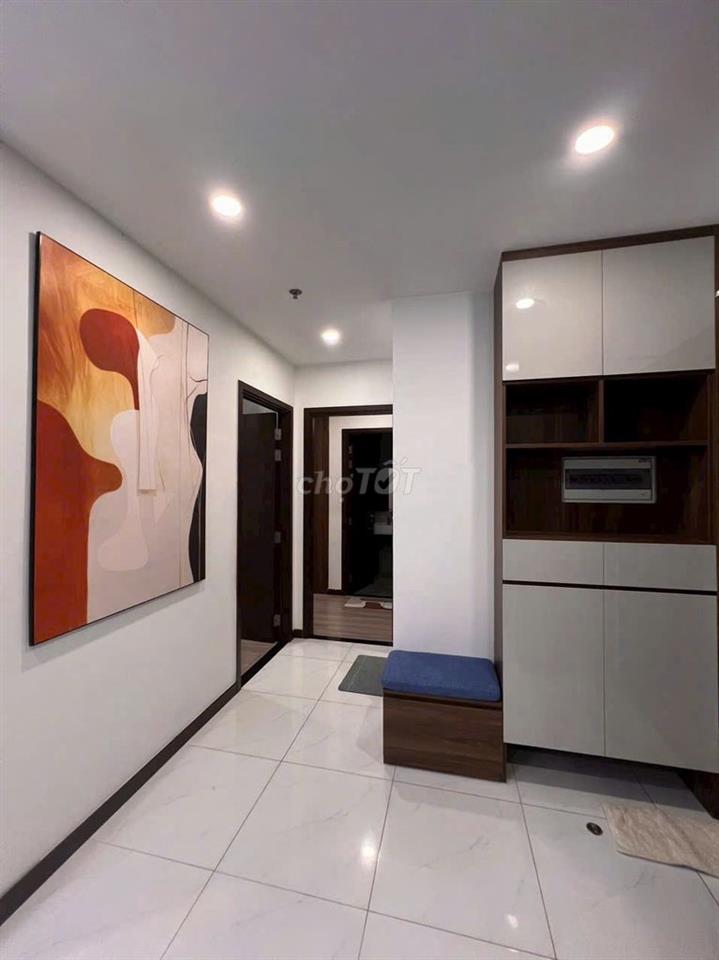 LƯƠNG VỪA VỀ ĐÃ MẤT MỘT KHOẢN LỚN TIỀN THUÊ NHÀ