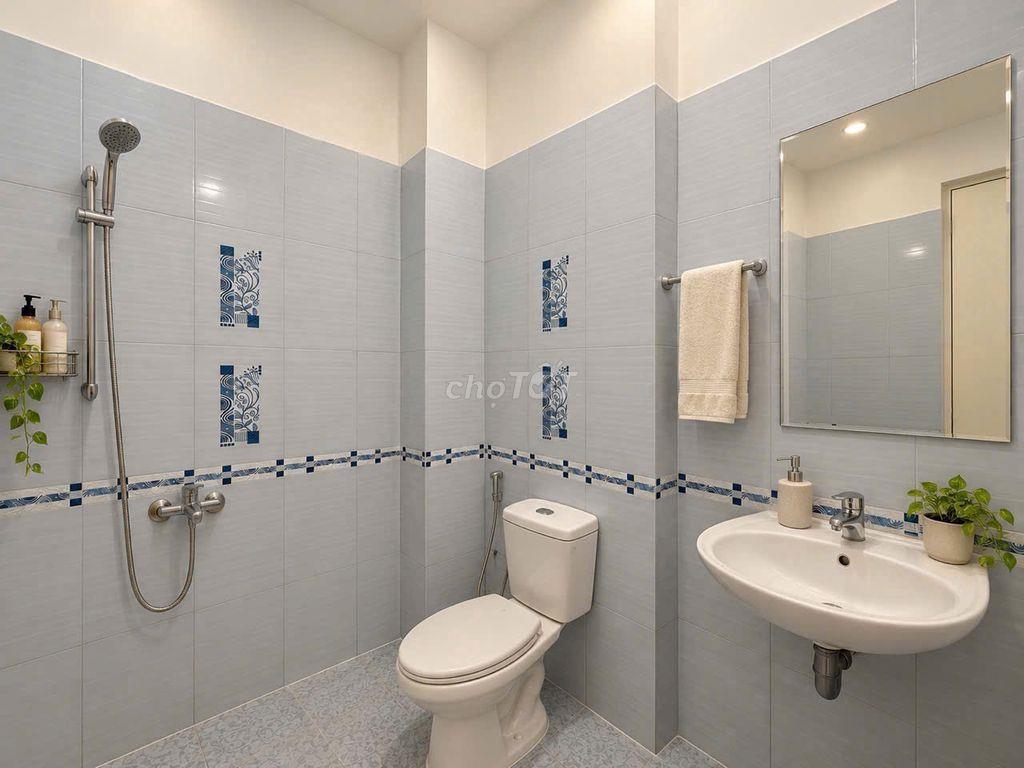 Căn Hộ giá rẻ ngay địa chỉ Bạch Đằnh gần chợ bà chiểu