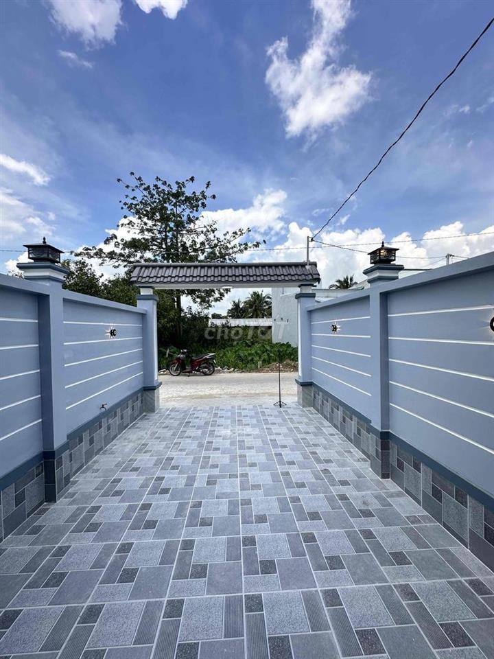 🏡 BÁN NHÀ CẤP 4 MỚI ĐẸP – CÓ SÂN Ô TÔ 🚗  📍 Rạch Khoán Châu, P. Long Tu