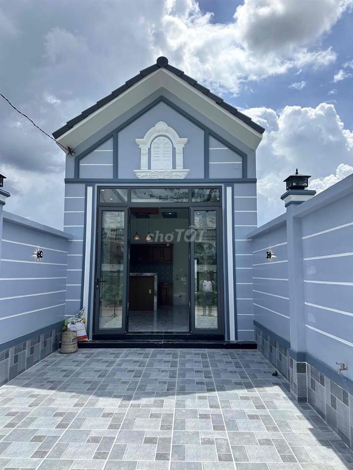 🏡 BÁN NHÀ CẤP 4 MỚI ĐẸP – CÓ SÂN Ô TÔ 🚗  📍 Rạch Khoán Châu, P. Long Tu