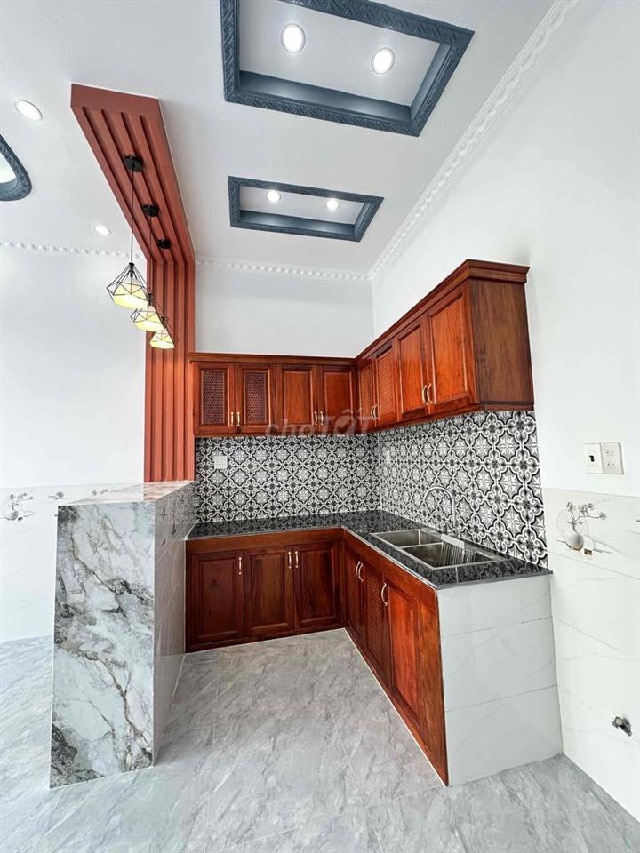 🏡 BÁN NHÀ CẤP 4 MỚI ĐẸP – CÓ SÂN Ô TÔ 🚗  📍 Rạch Khoán Châu, P. Long Tu