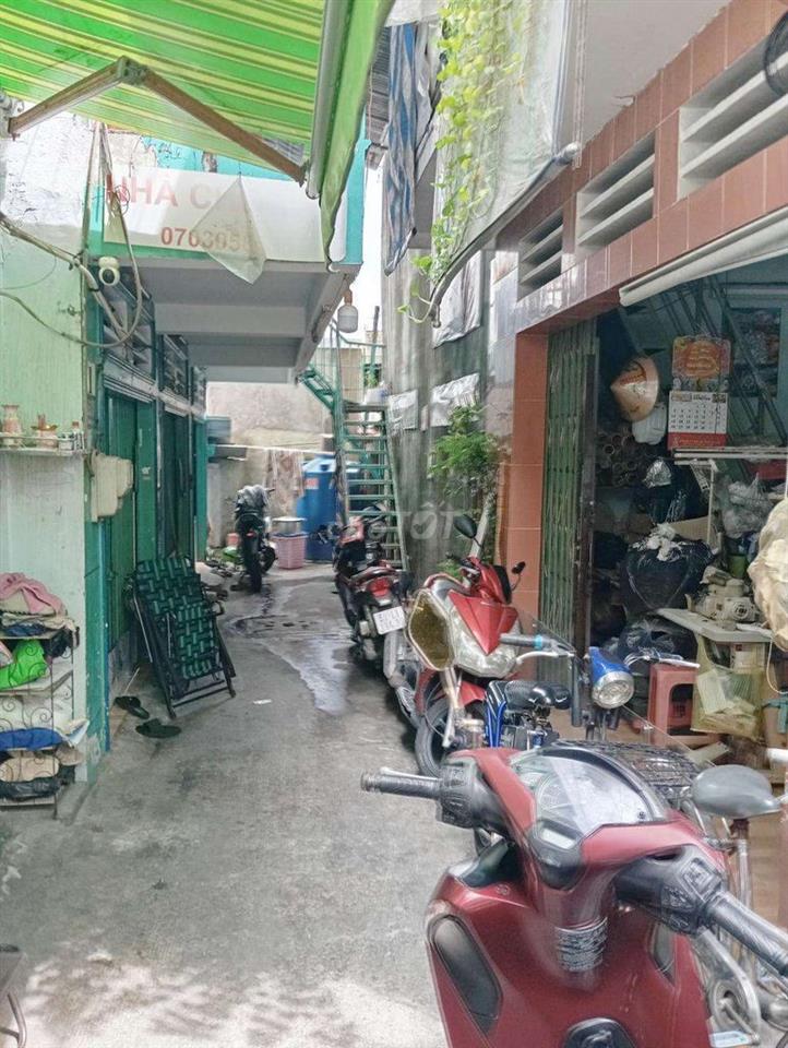 Kẹt tiền chính chủ bán nhà 2 tầng , 2 PN 