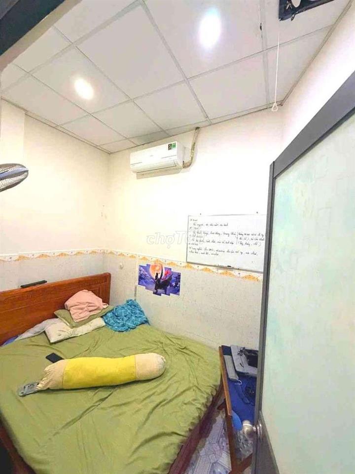 Chính chủ bán nhà HXH 2 tầng  2PN , kdc hiện hữu , 