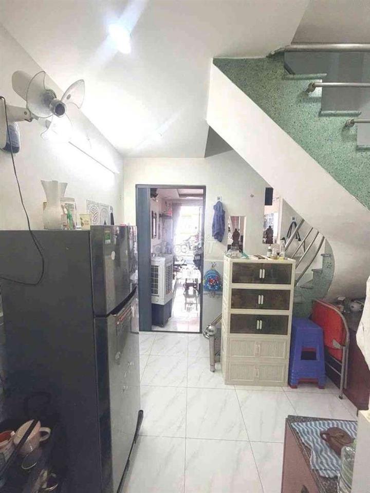 Chính chủ bán nhà HXH 2 tầng  2PN , kdc hiện hữu , 