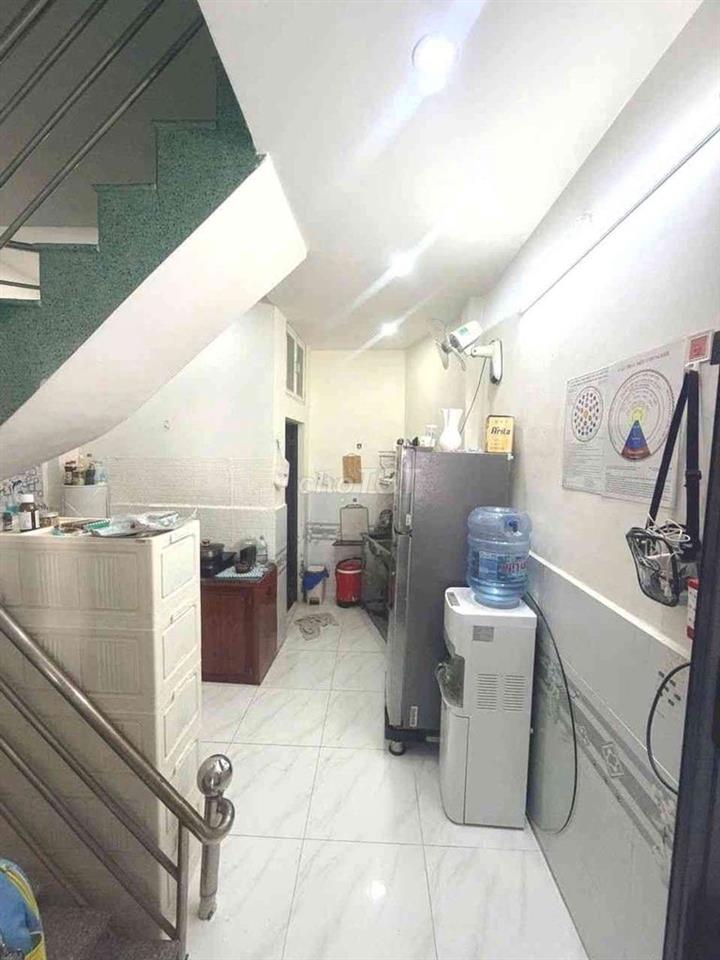Chính chủ bán nhà HXH 2 tầng  2PN , kdc hiện hữu , 
