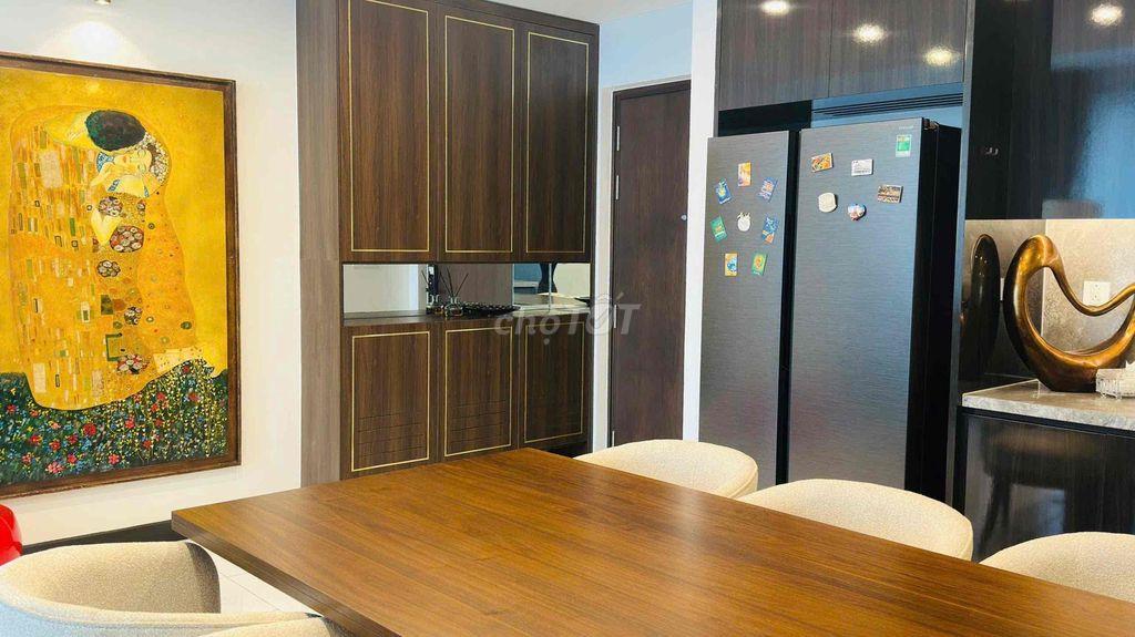 Cần cho thuê căn hộ 2PN Tilia - Empire City căn góc tầng cao view sông