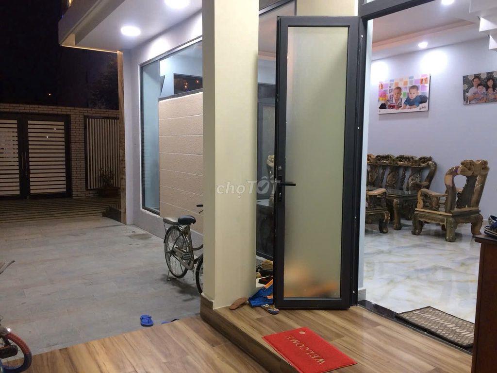 Chính Chủ Bán Nhà Mặt Tiền Đường 33  Đông Thủ Thiêm, P.Bình Trưng