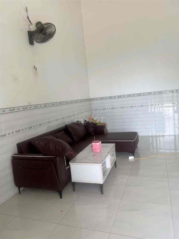 Đất hơn 1000m Định Quán cần bán lại giá mềm