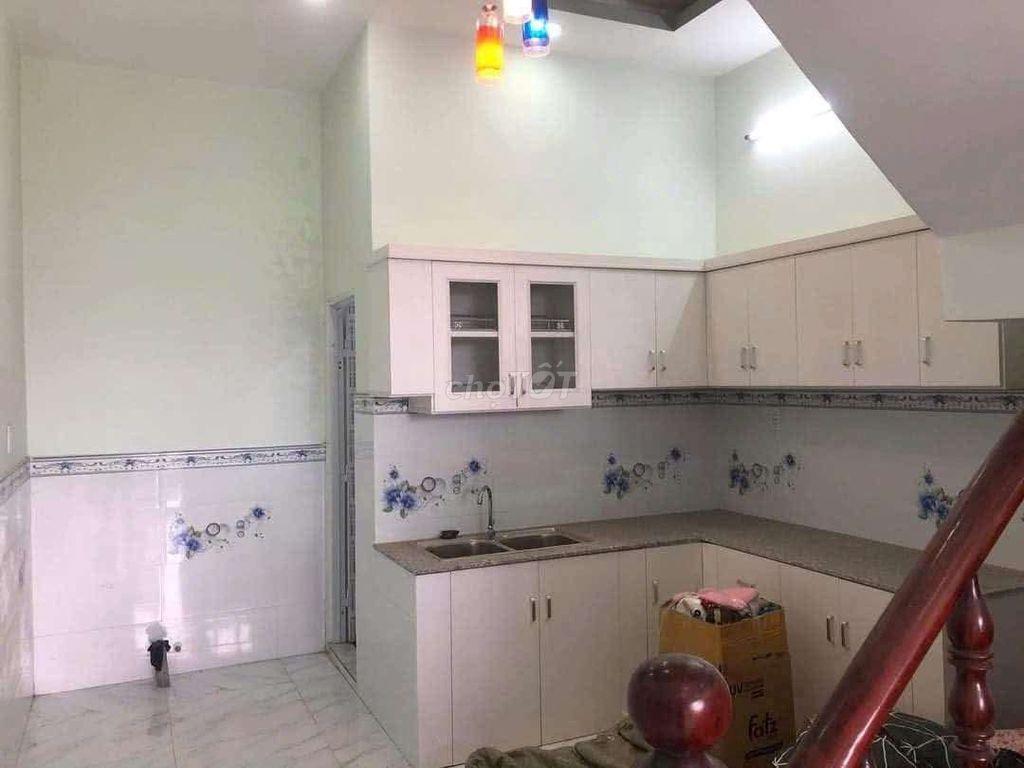 Nhà lầu Mỹ Hạnh Bắc .Tỉnh Long An