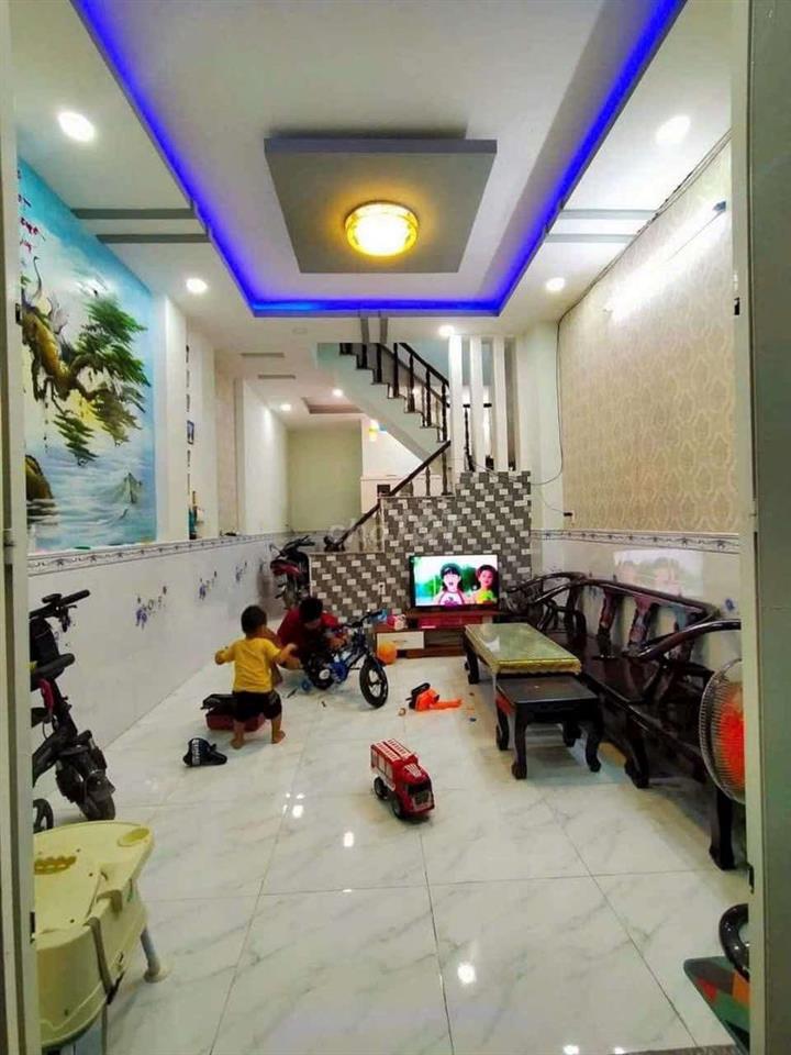 Nhà lầu Mỹ Hạnh Bắc .Tỉnh Long An