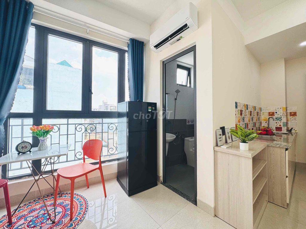 ☀️ STUDIO 25M² – NGẬP ÁNH SÁNG VỚI 2 CỬA SỔ TRỜI LỚN ✨